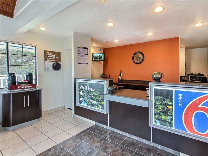 Motel 6-Marina, Ca - Monterey Dış mekan fotoğraf