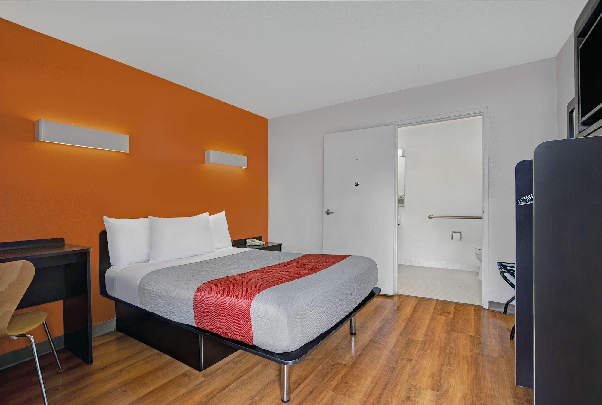 Motel 6-Marina, Ca - Monterey Dış mekan fotoğraf