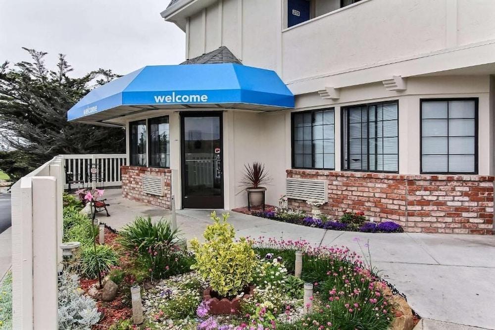 Motel 6-Marina, Ca - Monterey Dış mekan fotoğraf