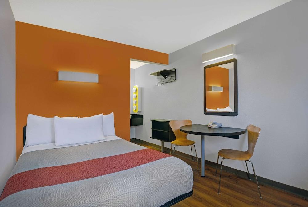 Motel 6-Marina, Ca - Monterey Dış mekan fotoğraf