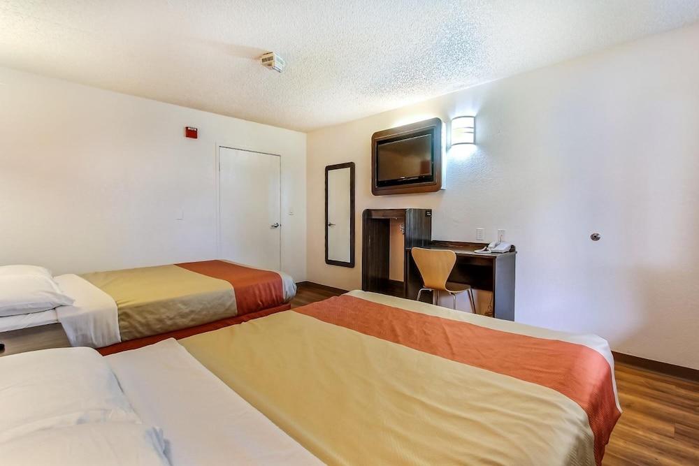 Motel 6-Marina, Ca - Monterey Dış mekan fotoğraf